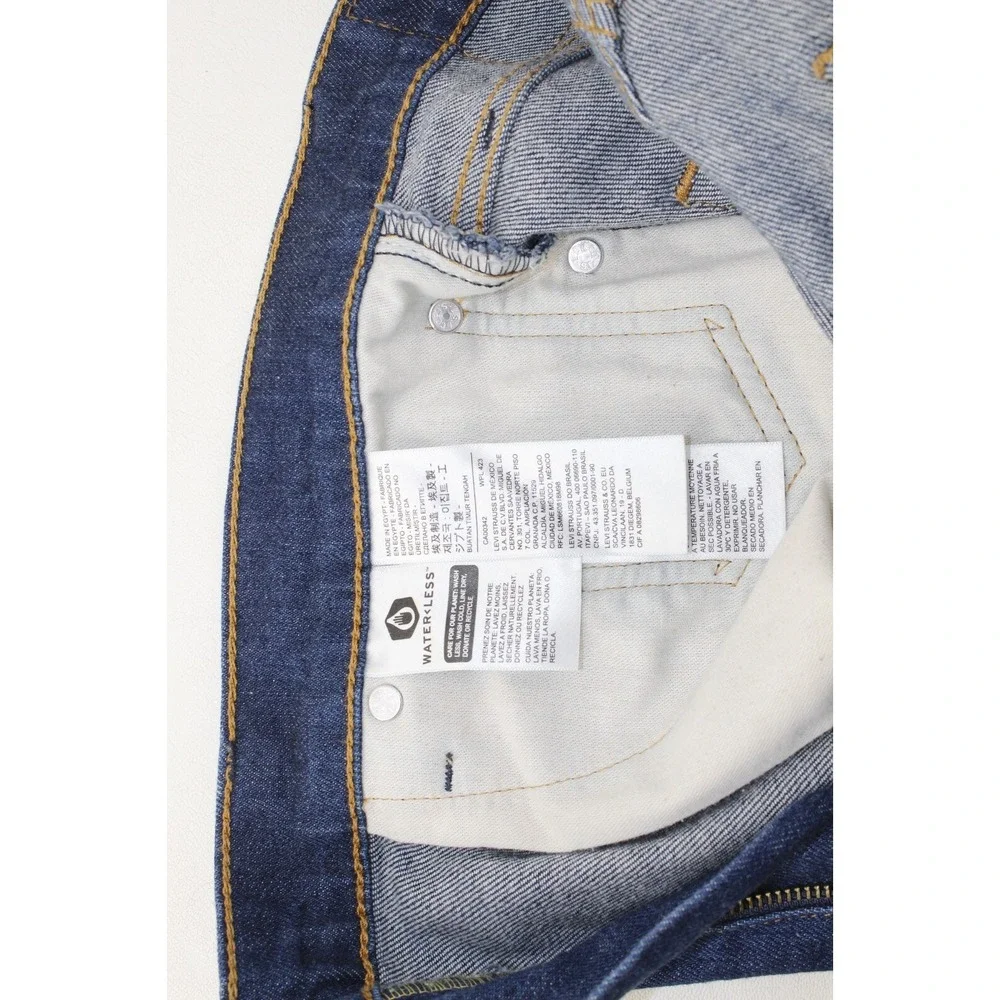 Levis Red Tab 541 Athletic Taper Flex‎ Jeans Mens 33X30 (tag 33x32) Medium Wash